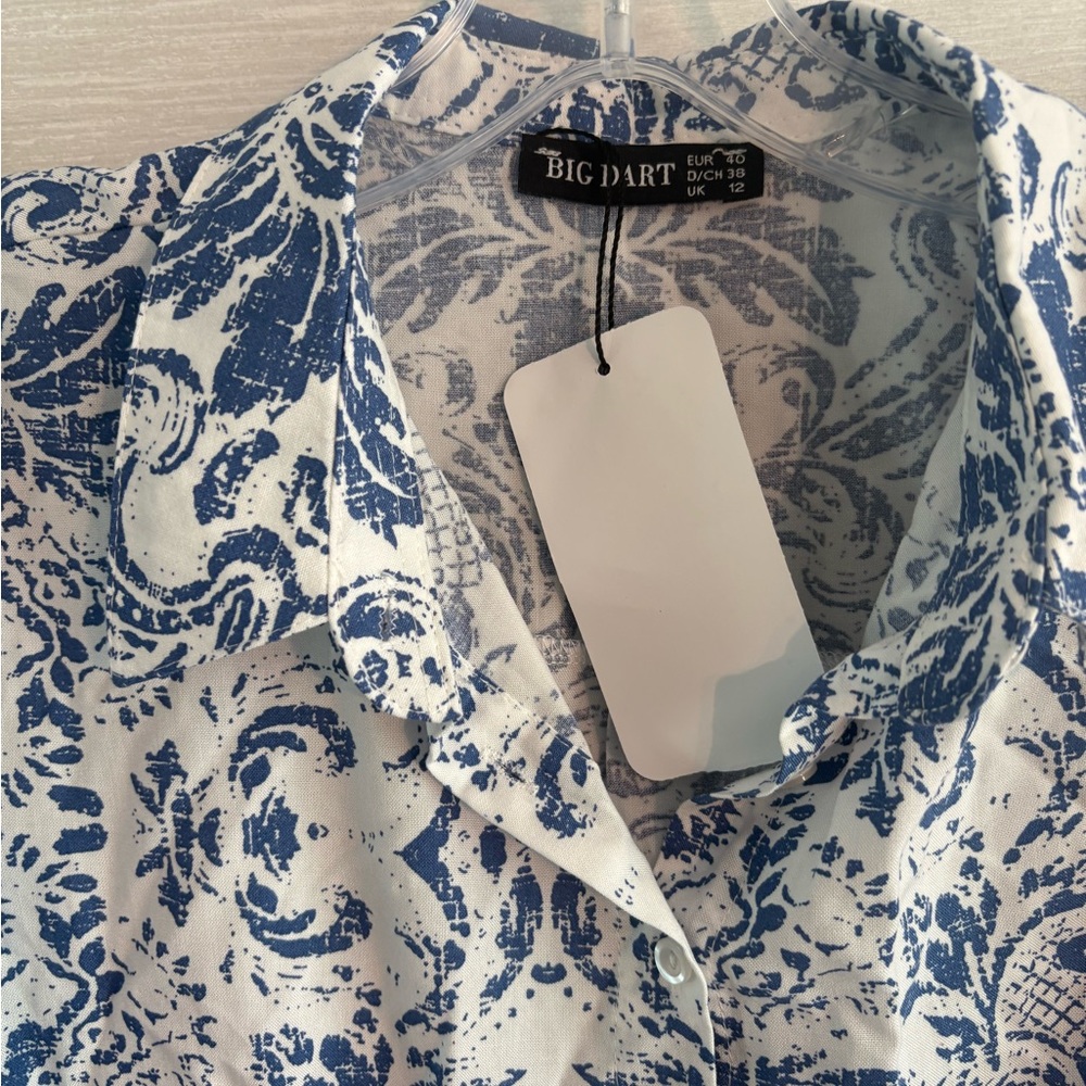 Blue and White Patterned Women's Top - Picture 2 of 4